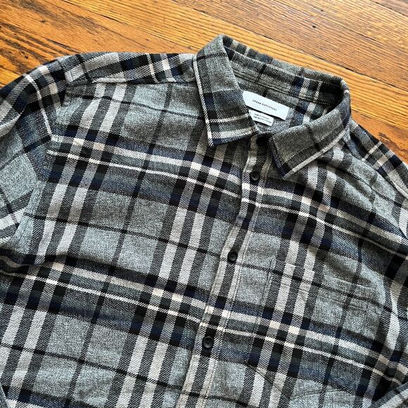 Urban Outfitters Flannel Button Up Shirt Men's Large Gray Plaid Casual Normcore - Picture 2 of 5